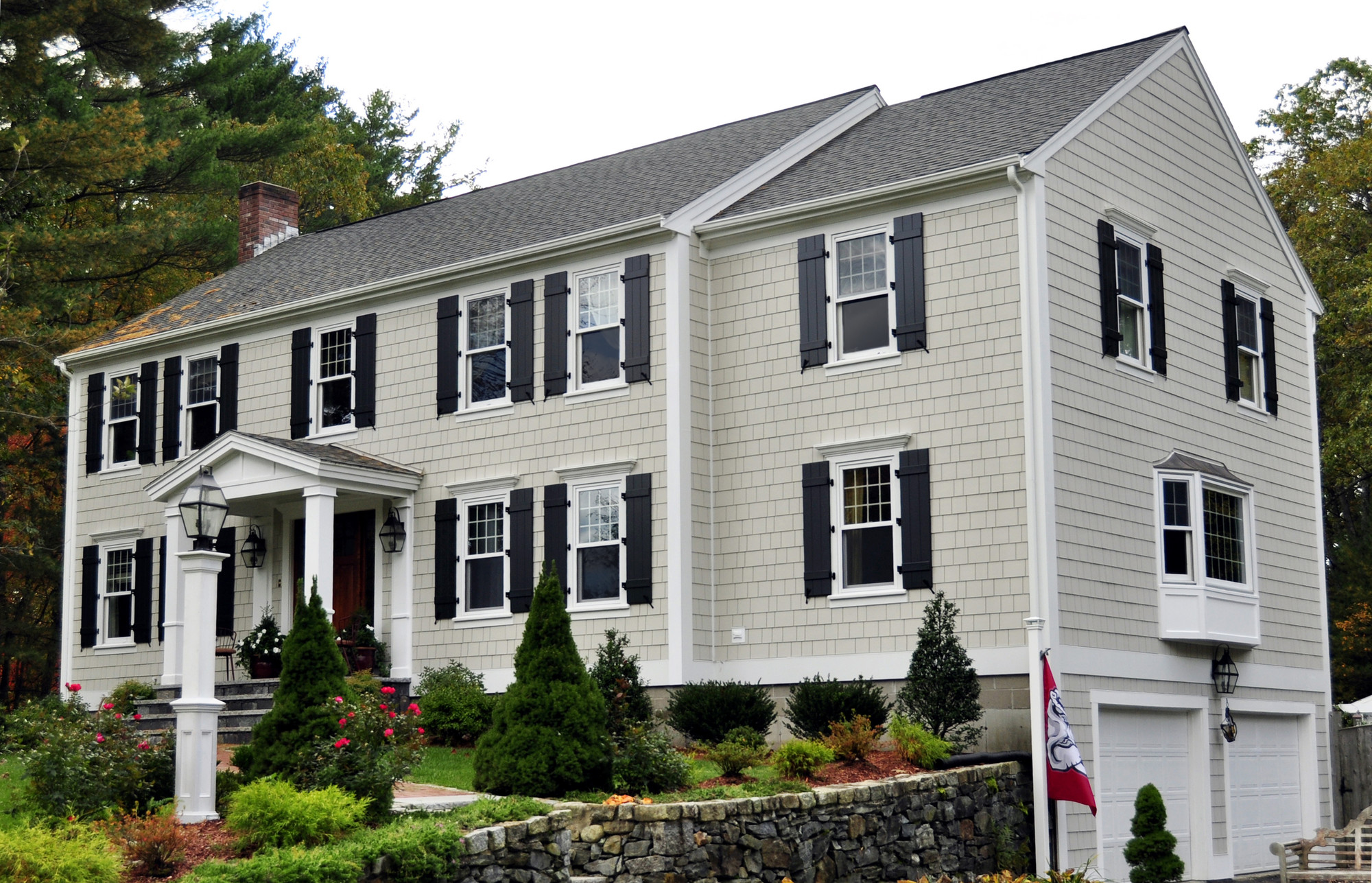 Cream Colored House with Cobble Stone James Hardie Siding Cream Colored House with Cobble Stone James Hardie Siding.jpg