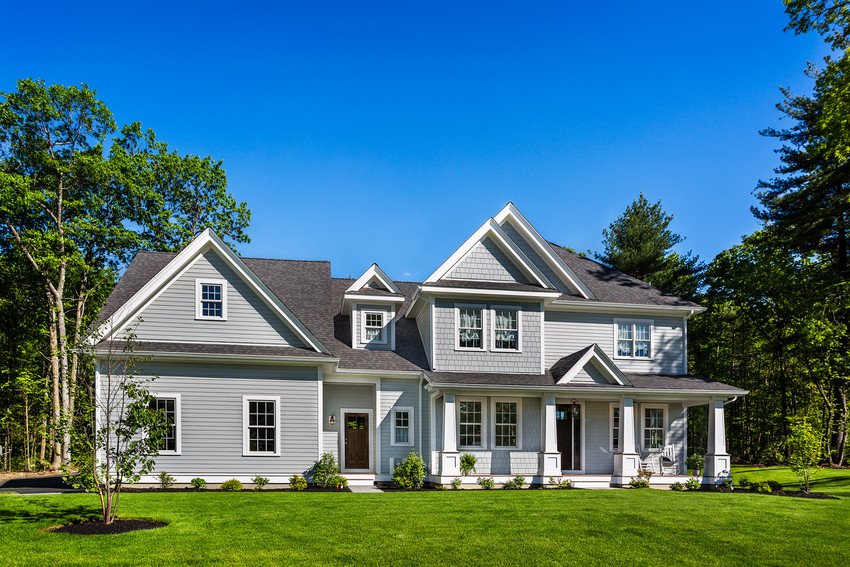 Light Gray Home in Pearl Gray James Hardie Siding Light Gray Home in Pearl Gray James Hardie Siding